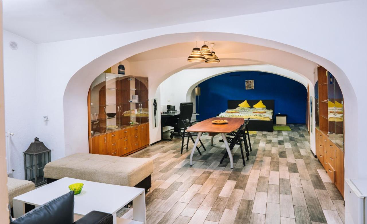 Design Loft Hotel Timişoara Buitenkant foto